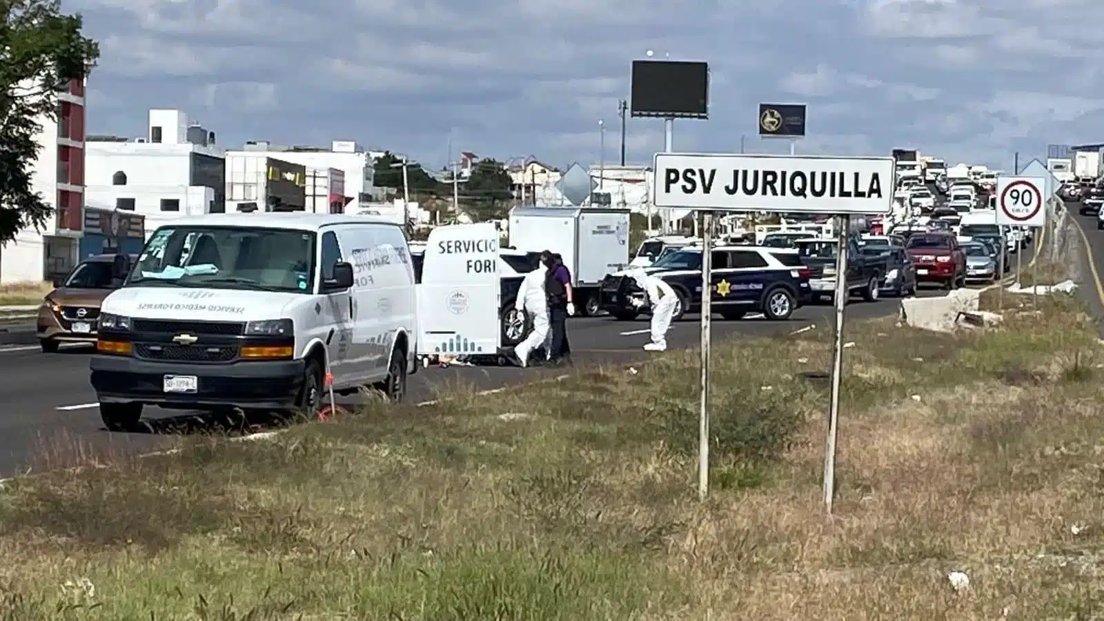  Un individuo es atropellado al cruzar Paseo de la República en un aparente estado de ebriedad.