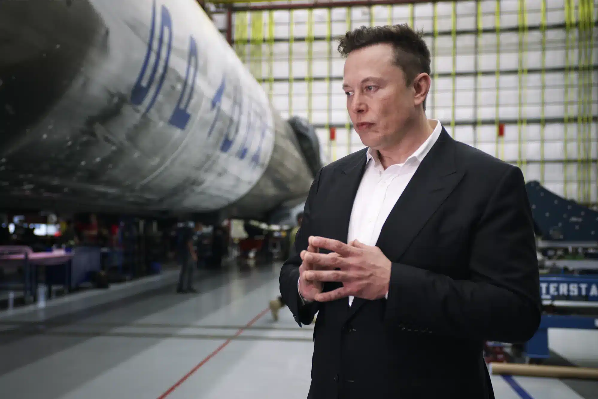  Elon Musk ve la IA como una amenaza para la humanidad y propone un ‘árbitro independiente’