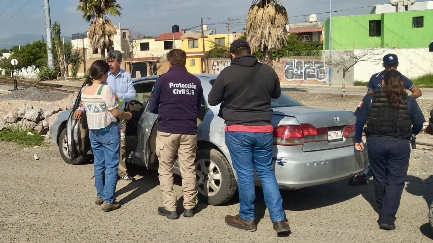 Dos Vehículos Impactados por Tren en&hellip;