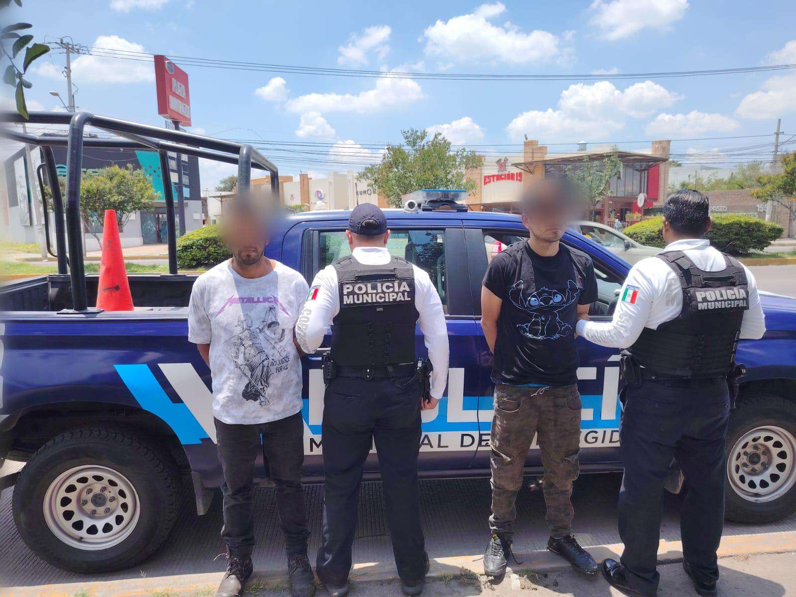 Detienen a Cuatro Hombres en Motel&hellip;