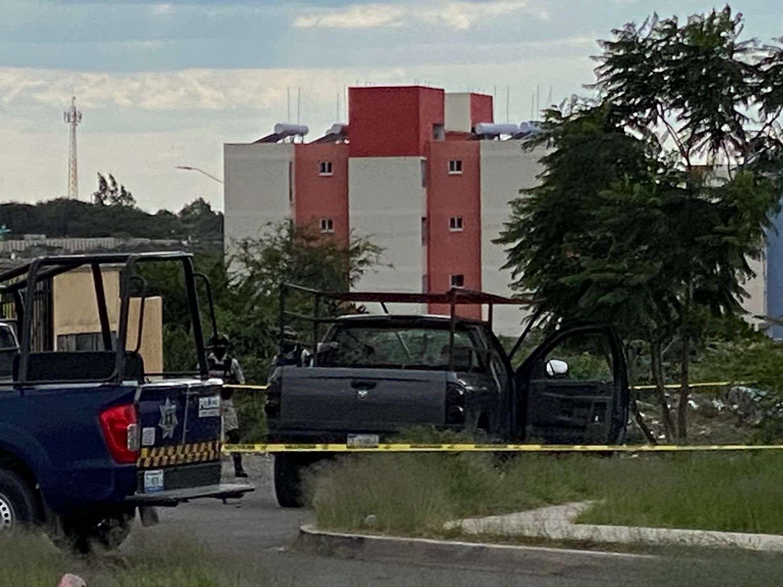 Asesinan a Hombre a Balazos Dentro&hellip;