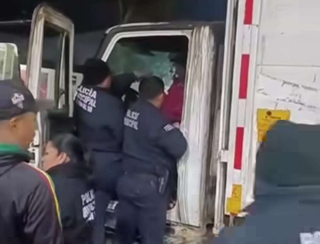 Operador de transporte de basura detenido…