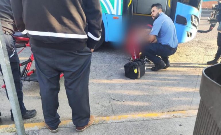 Conductor de QroBús detecta a un pasajero Apuñalado y llama  al 9-1-1 Para Que sea atendido