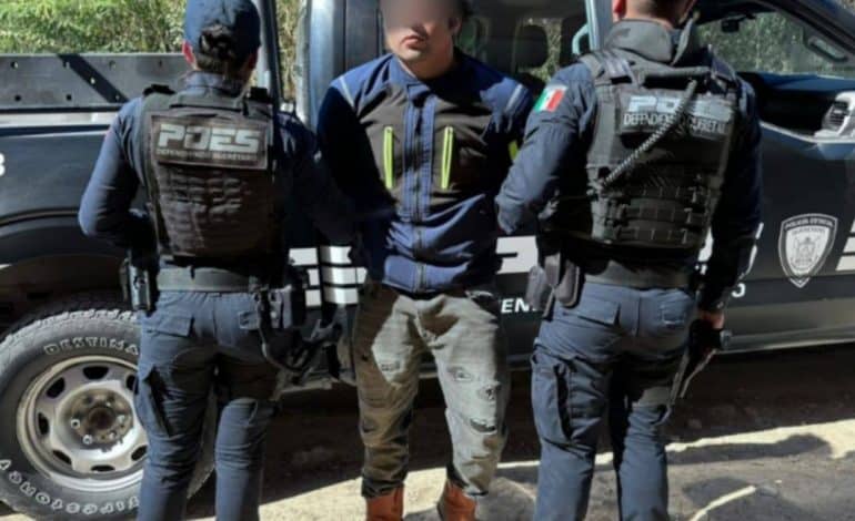 Detienen a hombre armado en Jalpan: intentó huir al ver a la Policía Estatal