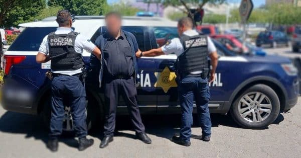 ¡Lo atraparon en el acto! Hombre es detenido&hellip;