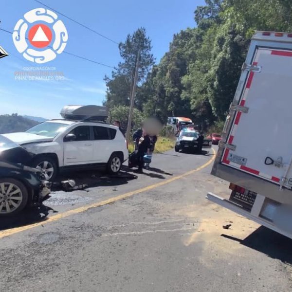 🟥 ¡TRAGEDIA EN JUEVES SANTO! Tres camionetas chocan&hellip;