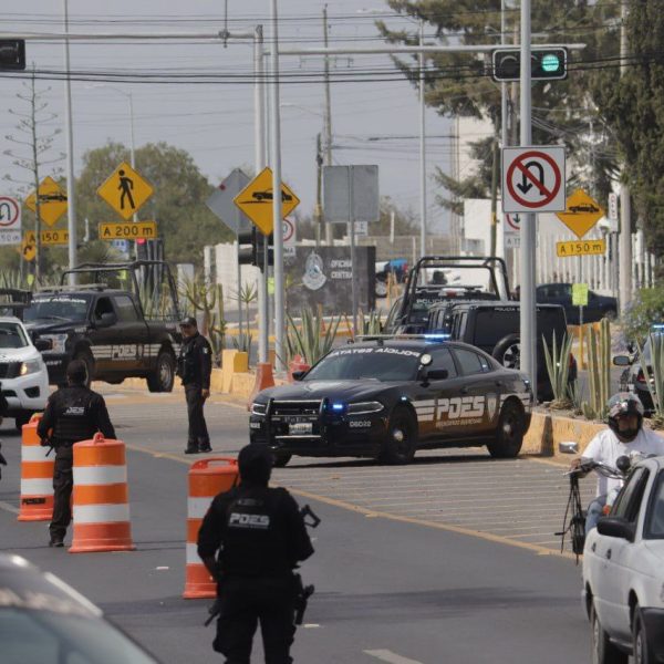 ¡Despliegue policial en Querétaro! POES detiene a sujetos…
