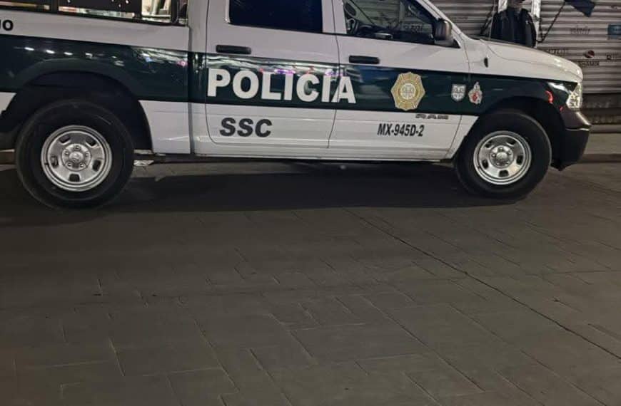 💇‍♀️🔫 ¡CON LAS TIJERAS Y EL…
