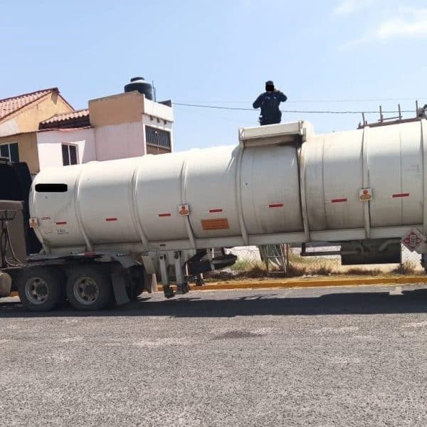 Detectan y aseguran cargamento de huachicol en gasolinera…