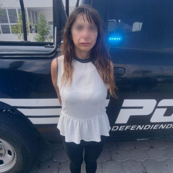 Detienen a mujer en San Juan del Río…