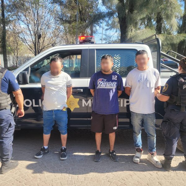Tres sujetos detenidos en Puerto de Aguirre tras…