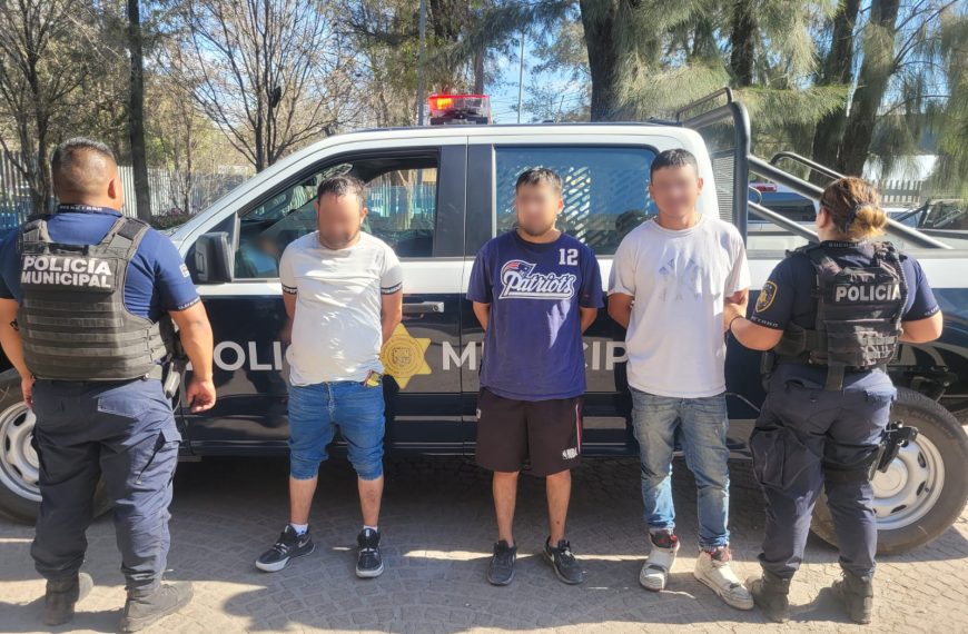 Tres sujetos detenidos en Puerto de…