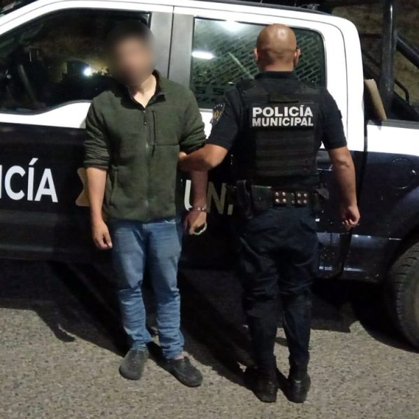 🛑 Detienen a hombre por causar daños a&hellip;
