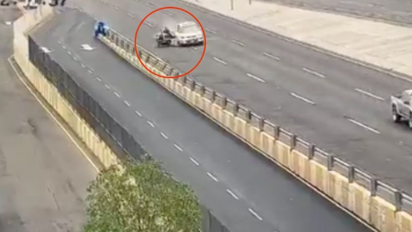 Automovilista arrolla a dos motoladrones que…