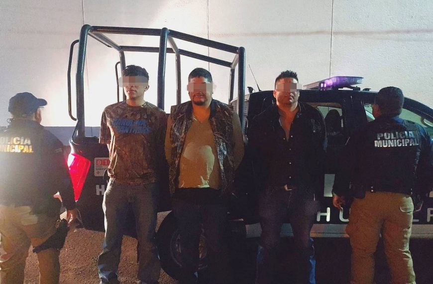 Detienen a tres hombres armados en…