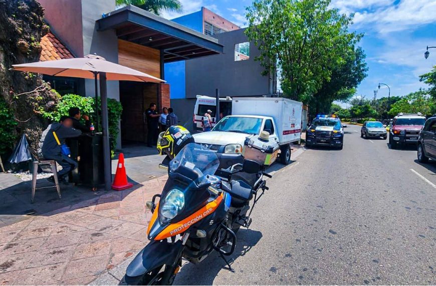 🚨 Camión de carga atropella a…