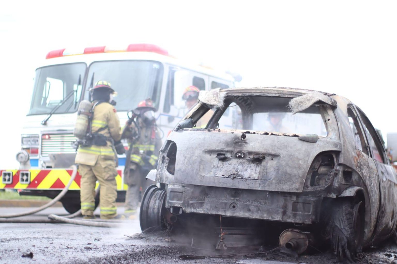 🚨🔥 ¡Arde Sobre Ruedas! Vehículo Se Incendia En El Libramiento Sur ...