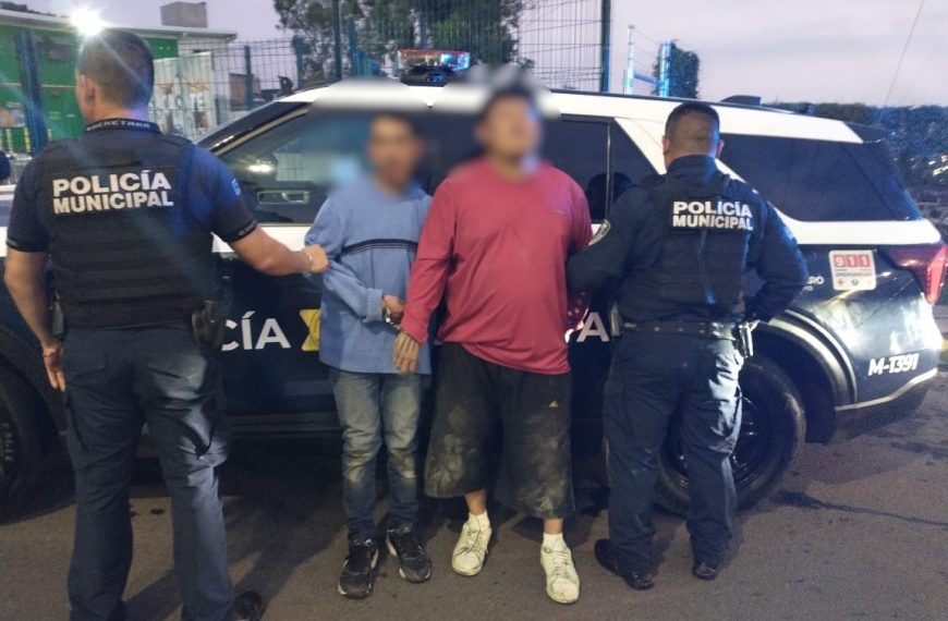 🚨 ¡LOS ATRAPAN ROBANDO EN PLENA…