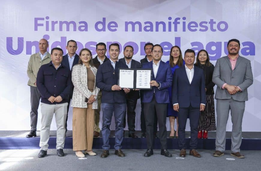 Alcaldes de 12 municipios de Querétaro…