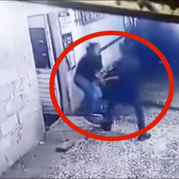 💪🏼 ¡Valentía pura! Mujer se enfrenta a comando…