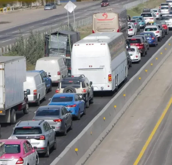 🚧 ¡Prepárate para el caos! Reducen carriles en…