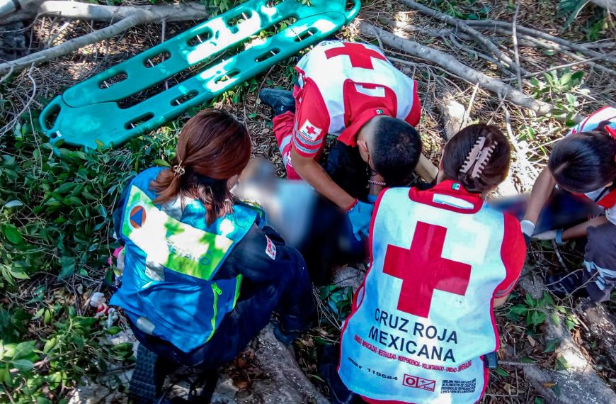😱🚨 ¡Terrible accidente en Jurica! Adulto…