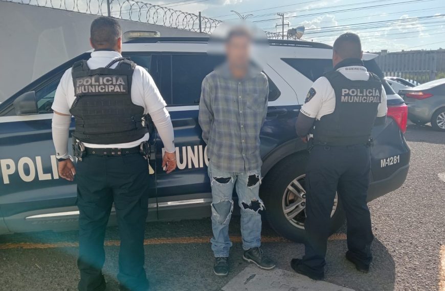 Detienen a motociclista en Bernardo Quintana:…