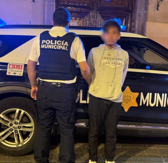 🚔🚨 Lo agarran en pleno robo…