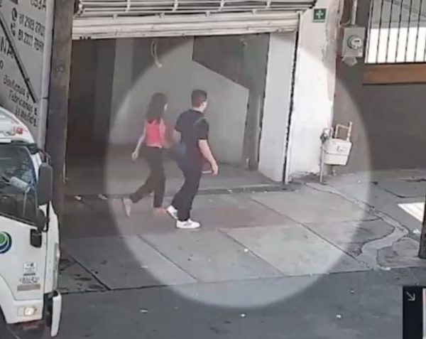 🔴👧🏻Hombre de 33 años rapta a niña de…