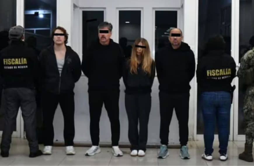 Empresario, su esposa y guaruras al…