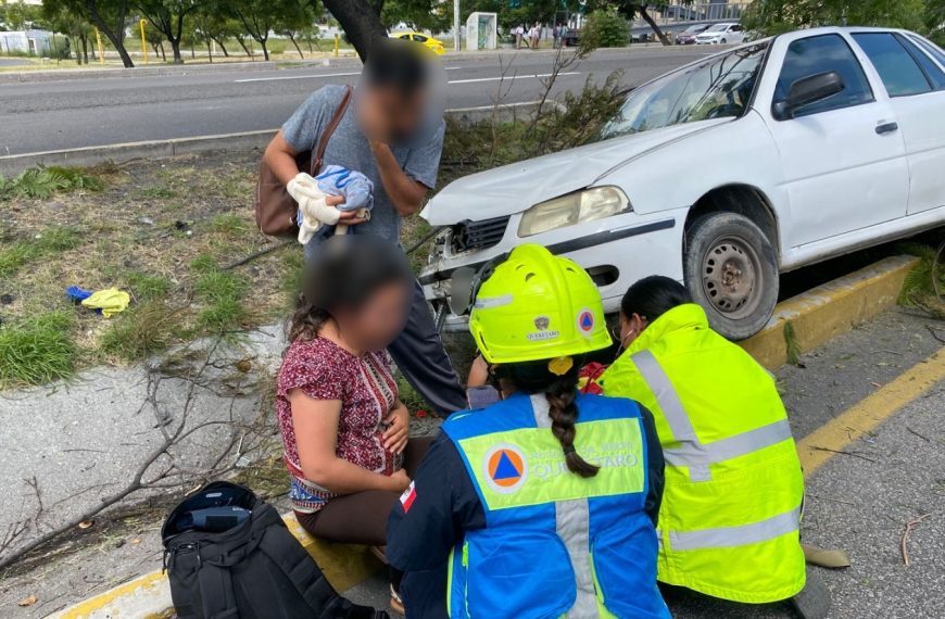 🚨 ¡IMPACTANTE ACCIDENTE EN JURIQUILLA! Mujer…
