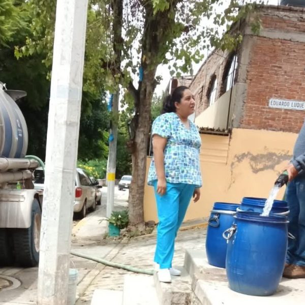 🚱💧 Felifer Macías asegura: continuará el apoyo con…