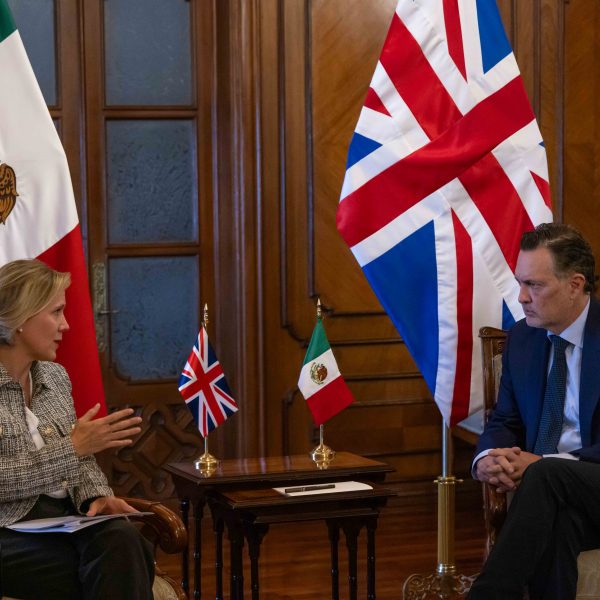 🤝🇲🇽🤝🇬🇧 Querétaro fortalece lazos con Reino Unido para…