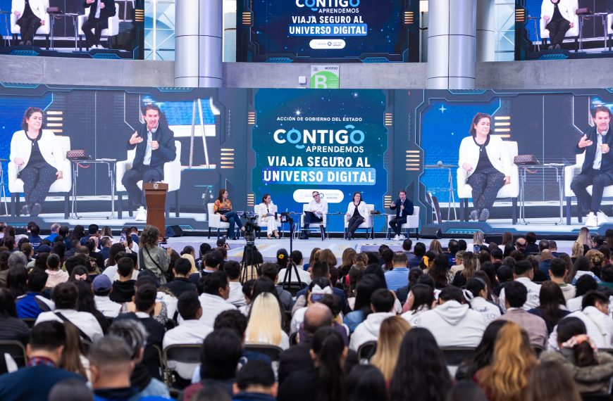 📚✨ MAURICIO KURI INAUGURA “CONTIGO APRENDEMOS…