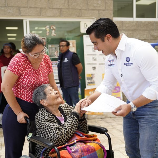 🌧️🚨 Felifer Macías continúa respondiendo a la emergencia:…