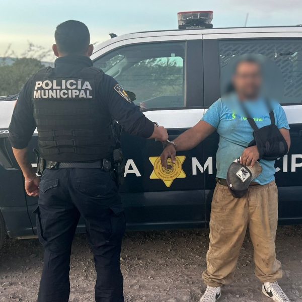 🚨🔩 Cae sujeto por robo en el Parque…