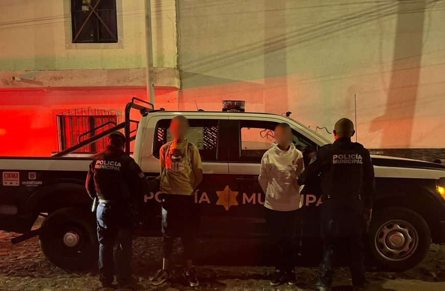 🚨 Sorprendidos “empujando” una cuatrimoto robada: dos hombres…