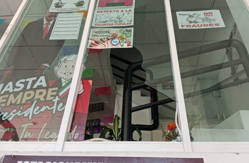 🔴 Vandalizan oficinas de Morena en…