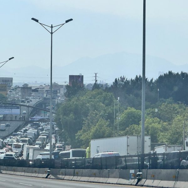 🚨 Colapsa la autopista México–Querétaro por accidente y…