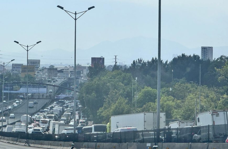 🚨 Colapsa la autopista México–Querétaro por…