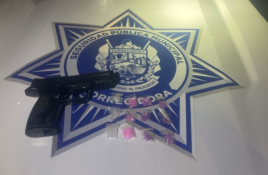 🚨 Cae sujeto con “cristal” y réplica de…