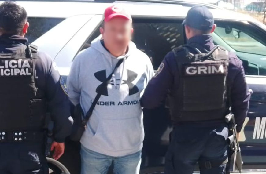 🚨 Detienen a conductor con licencia falsa y…