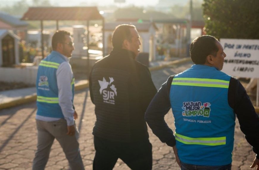 🪦🌼 Supervisa Roberto Cabrera labores de…