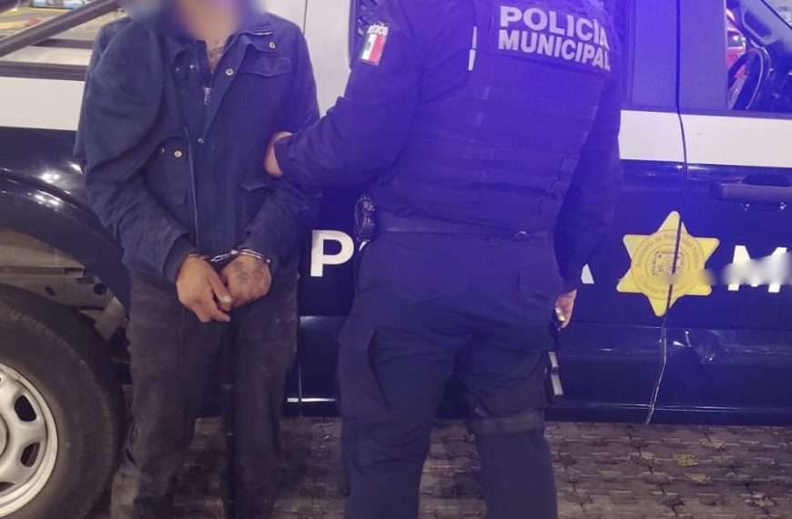 🚨👊 Detienen a sujeto que golpeó…