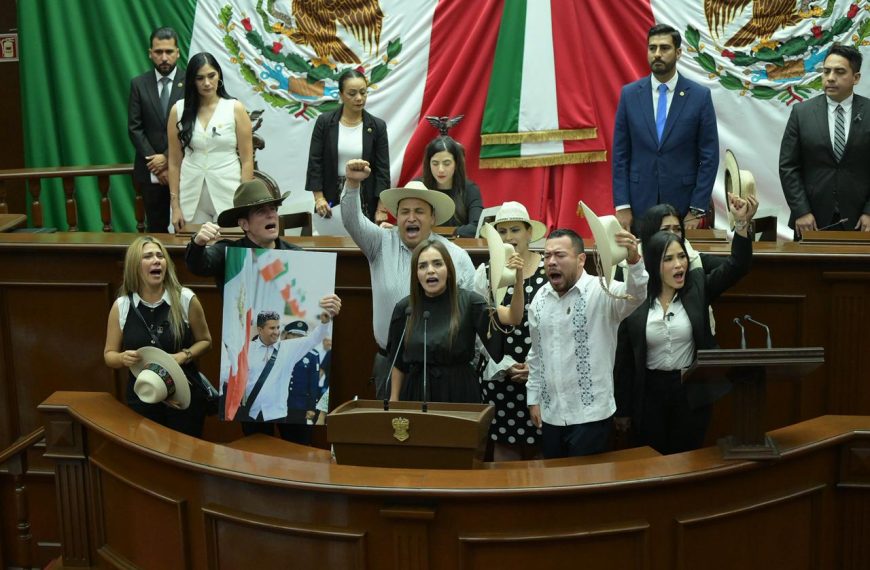 🕯️ Grecia Quiroz, viuda de Carlos…