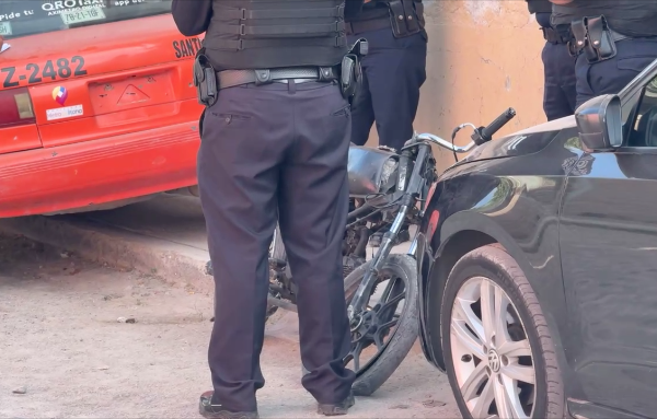 🚨🏍️ Motociclista muere al estrellarse contra un muro…