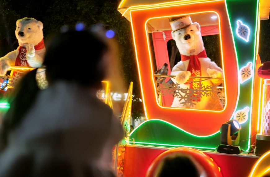 🎄🚚 Más de 30 mil personas llenaron de…