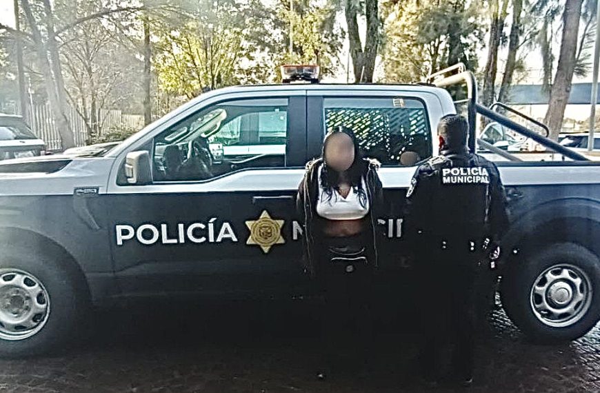 🚨 Cae mujer en la carretera…