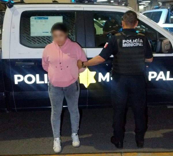 🚔🛒 Intentó salir sin pagar: detienen a mujer&hellip;