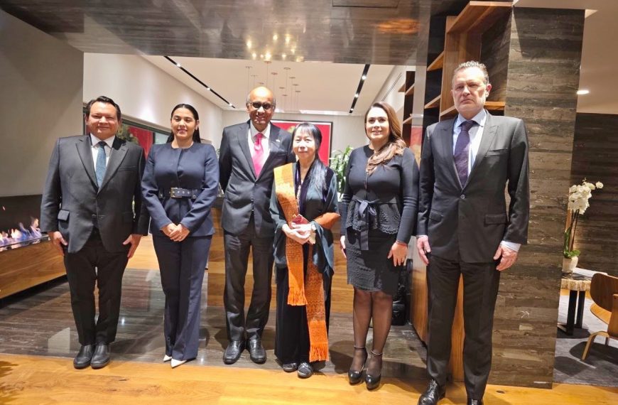 🌏🤝 Kuri expone ante Singapur el&hellip;